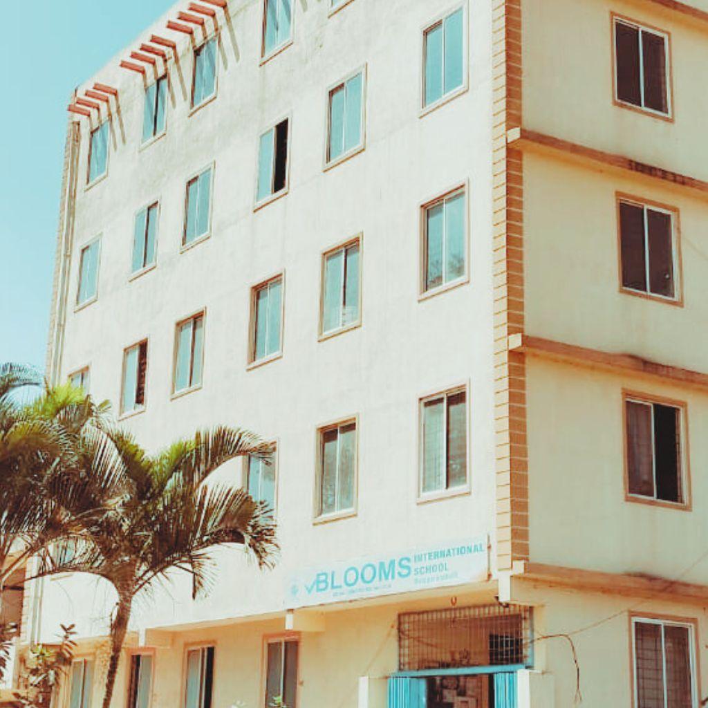 VBlooms International School State Board program